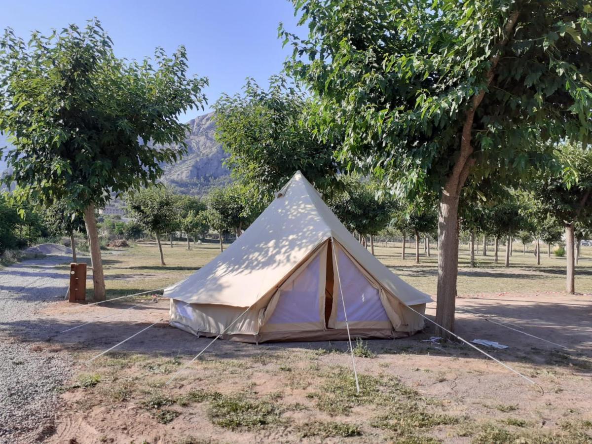 Camping Oliana Exterior foto