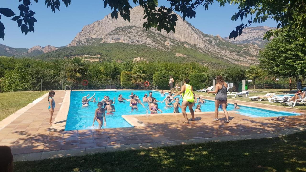 Camping Oliana Exterior foto